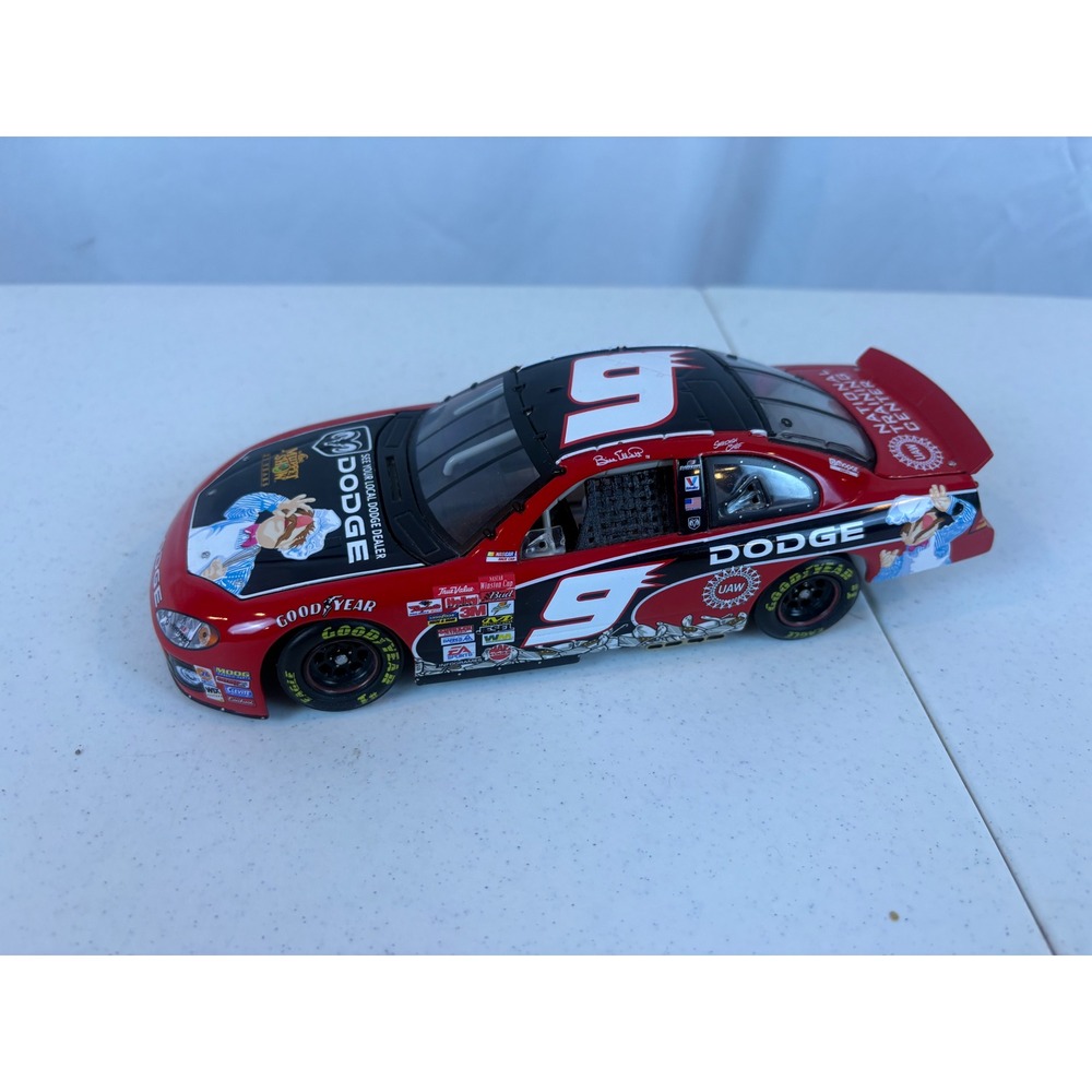 Bill Elliott 9 Dodge Muppets Swedish‎ Chef 1:24 Diecast Action Performance 2002